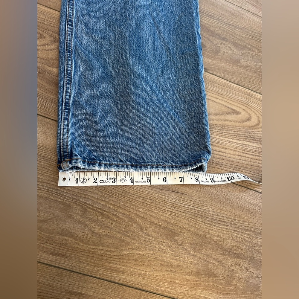 Abercrombie & Fitch High-Rise Straight Leg Jeans - Light Blue - Picture 8 of 10